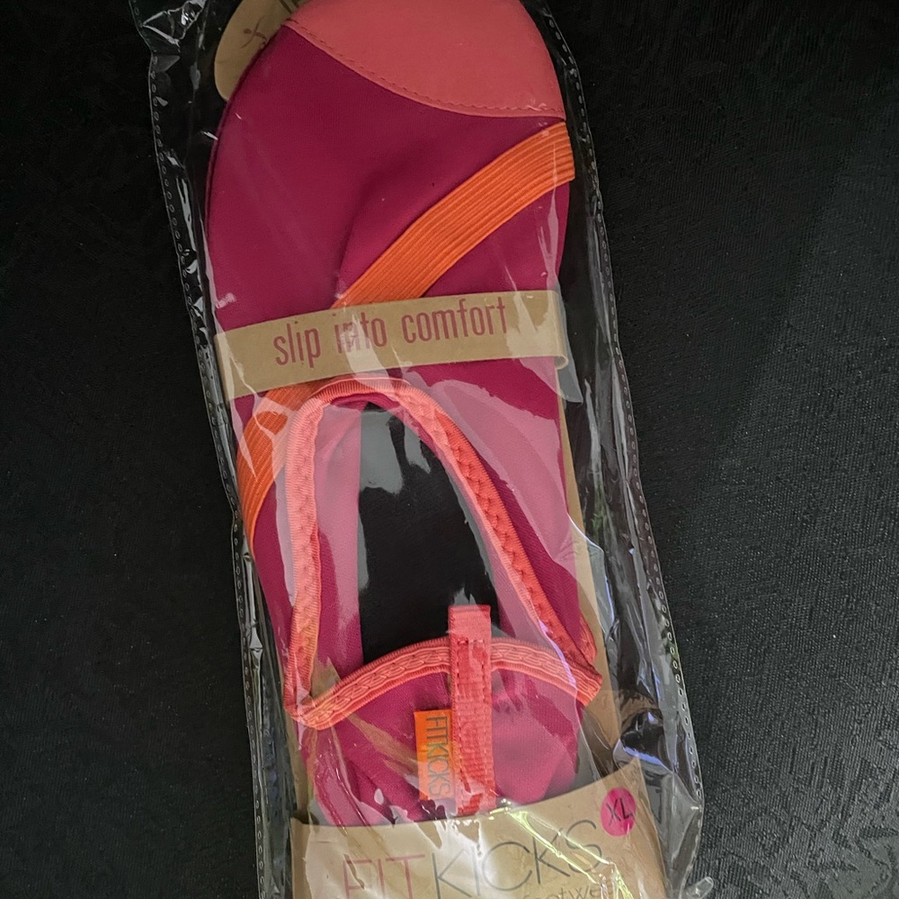 Fitkicks Watershoes and footwear